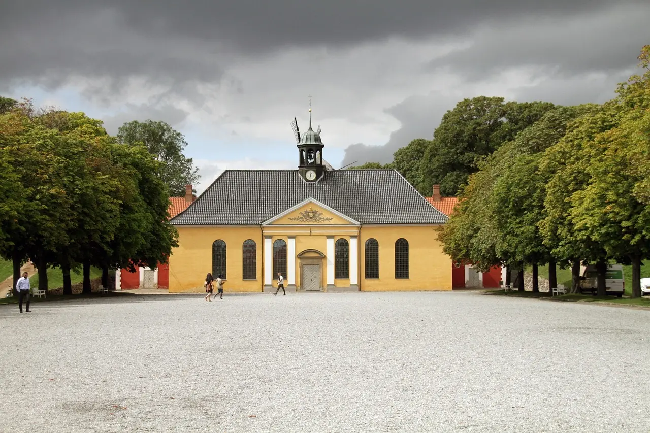 Medvirkende i Vi Drukner I Rod