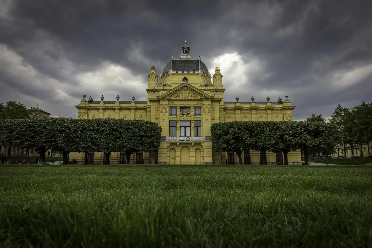 Hvordan er vejret i Zagreb i februar?